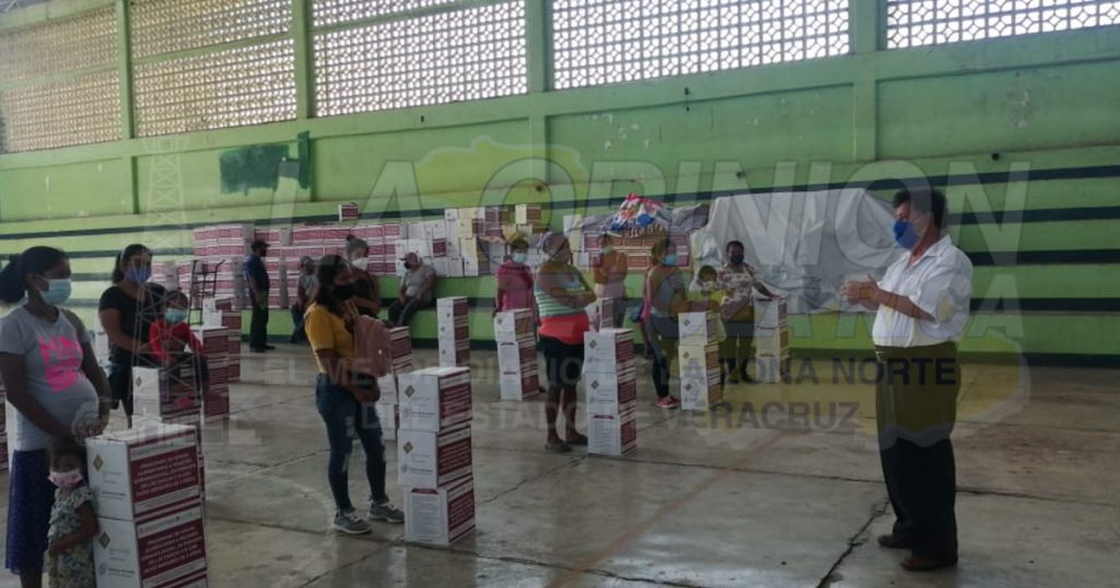 Entregan despensas PAME a mujeres embarazadas y lactantes