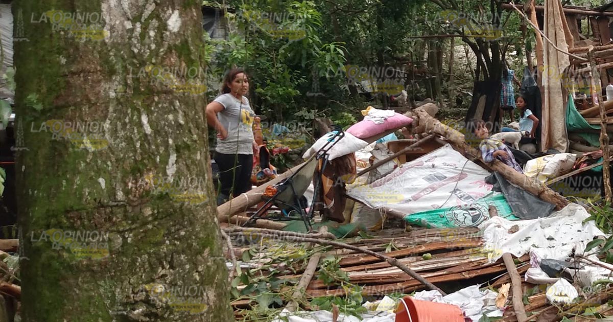 Pierde su casa y muere de tristeza