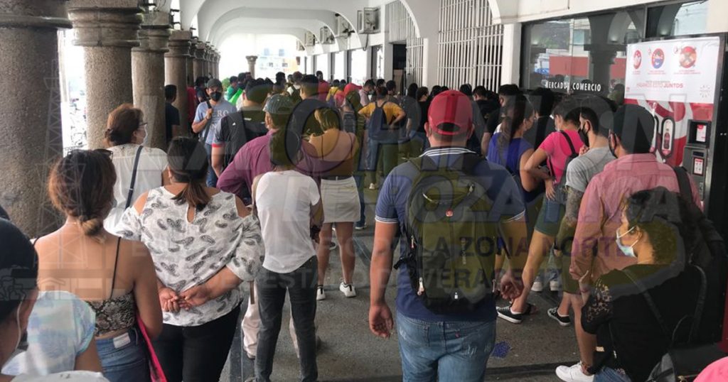 Rompen protocolos sanitarios en el ayuntamiento de Tuxpan
