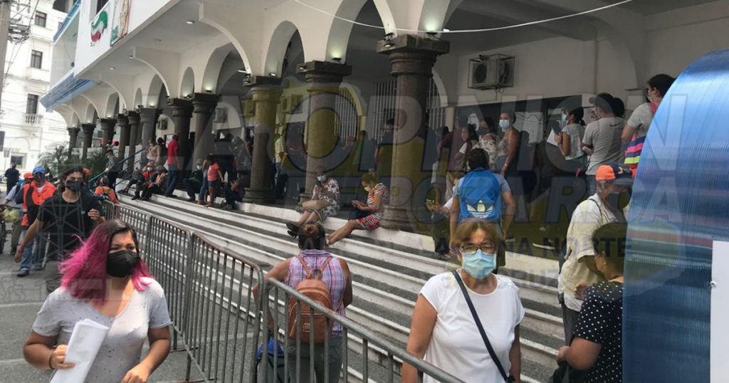 Rompen protocolos sanitarios en el ayuntamiento de Tuxpan