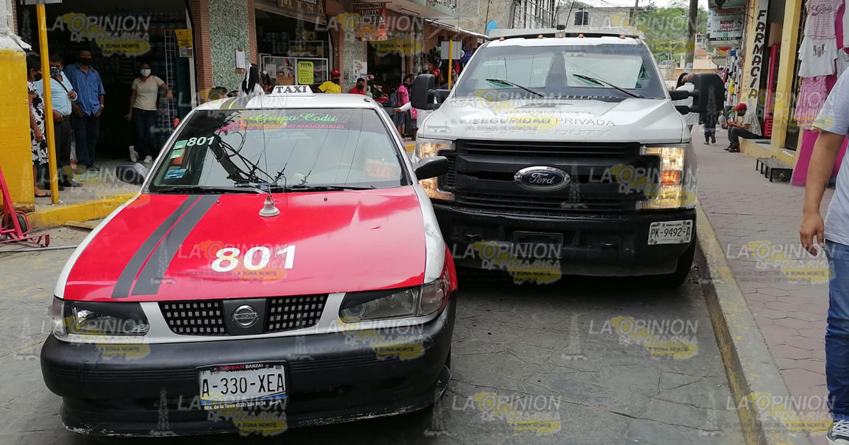Taxista intentó ganar el paso