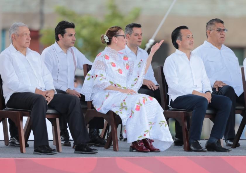 AMLO y Cuitláhuac celebran 200 años de la Armada de México en el Puerto de Veracruz