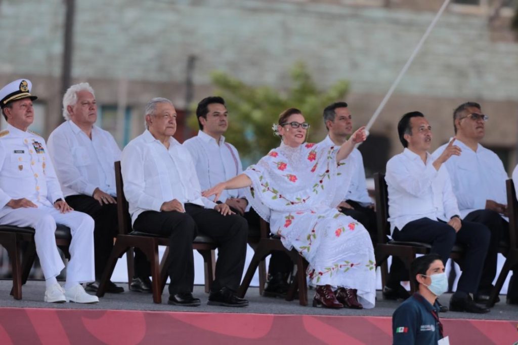 AMLO y Cuitláhuac celebran 200 años de la Armada de México en el Puerto de Veracruz