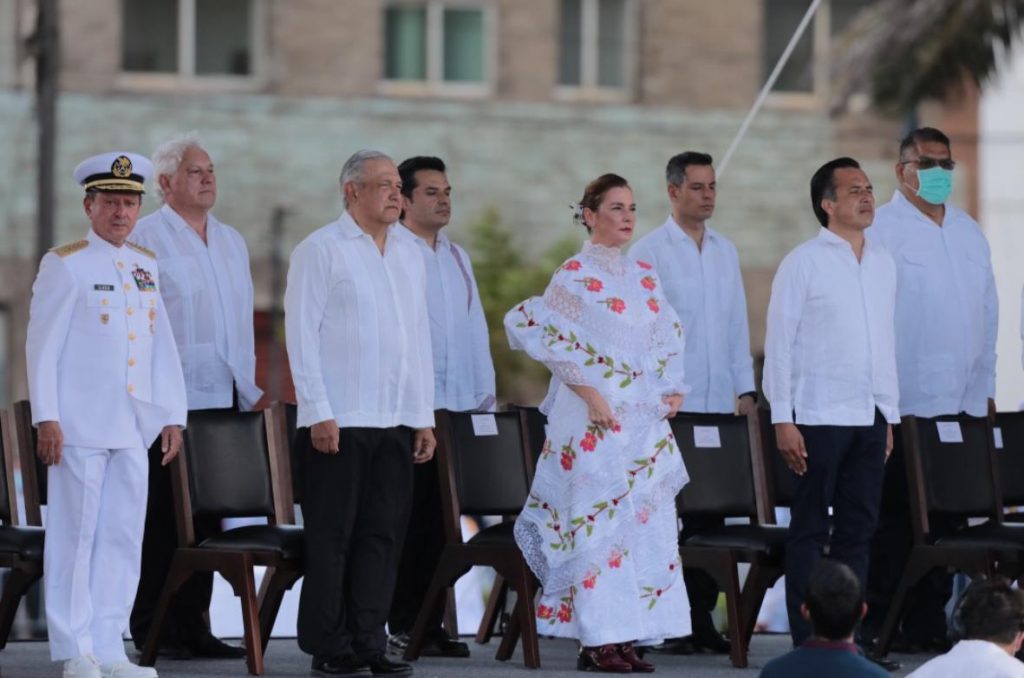 AMLO y Cuitláhuac celebran 200 años de la Armada de México en el Puerto de Veracruz