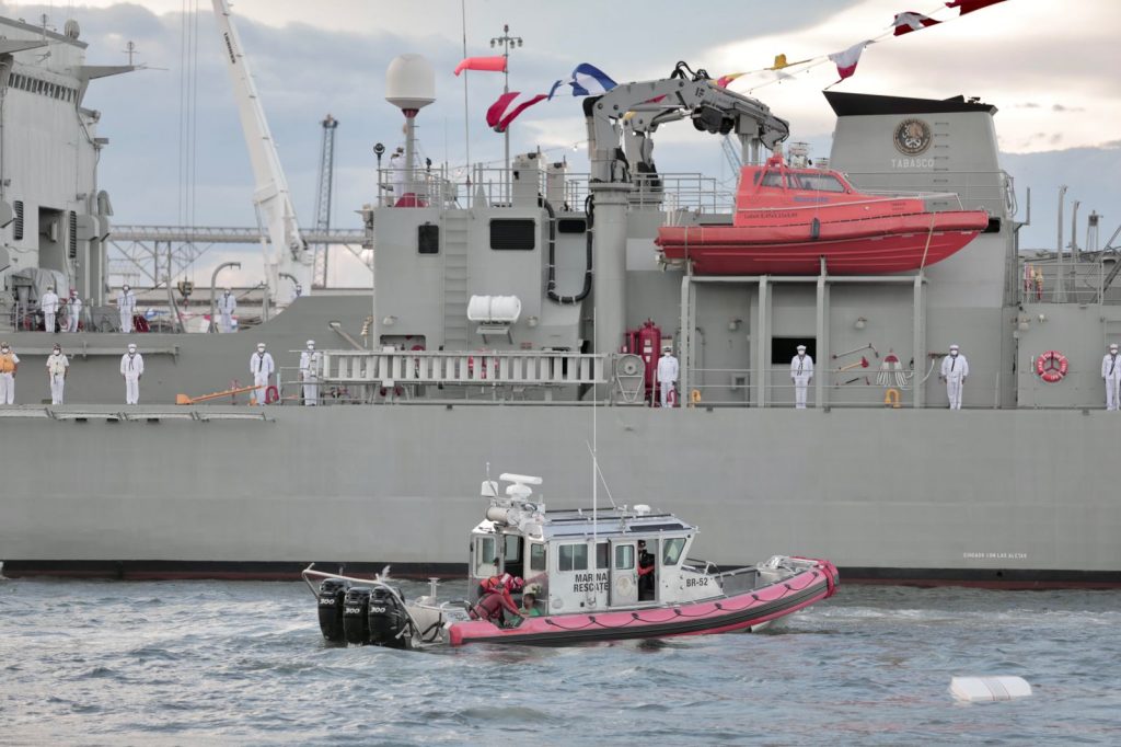 AMLO y Cuitláhuac celebran 200 años de la Armada de México en el Puerto de Veracruz