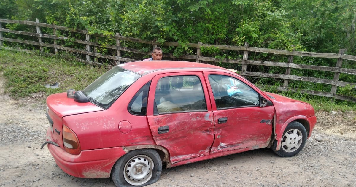Aparatoso choque arroja solo daños