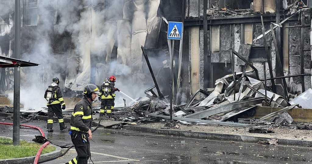 Avionazo deja 8 muertos en Milán