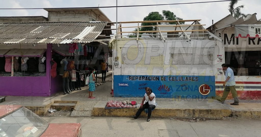 Locatarios del mercado Morelos, en Cazones, piden apoyo de Bienestar