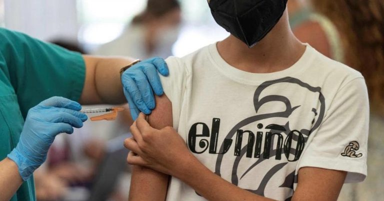 Del 25 al 28 de octubre, vacuna a menores en CDMX