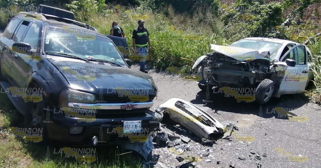 Chocan de frente dos unidades