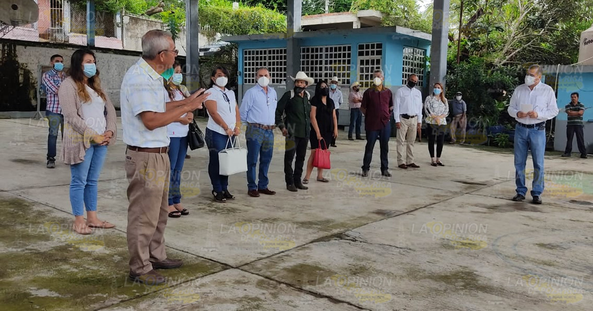 Comunidad libre de imposiciones políticas