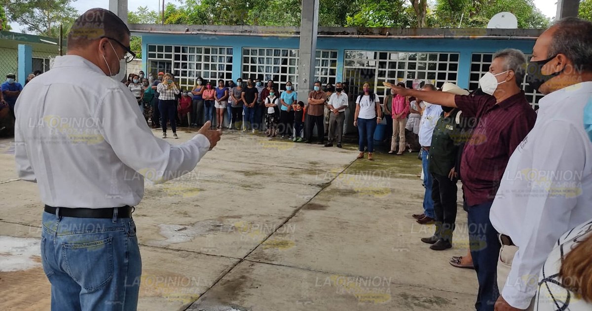 Comunidad libre de imposiciones políticas