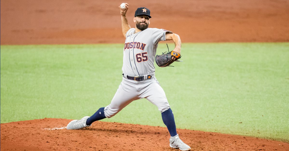 José Urquidy, quién es el mexicano que jugará su segunda Serie Mundial en apenas dos años