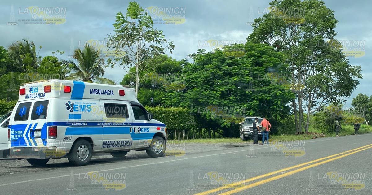 Ejecutan a una persona afuera de auto hotel Estrés