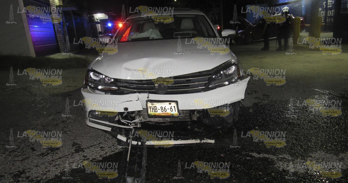 Golpazo contra poste Golpazo contra poste2