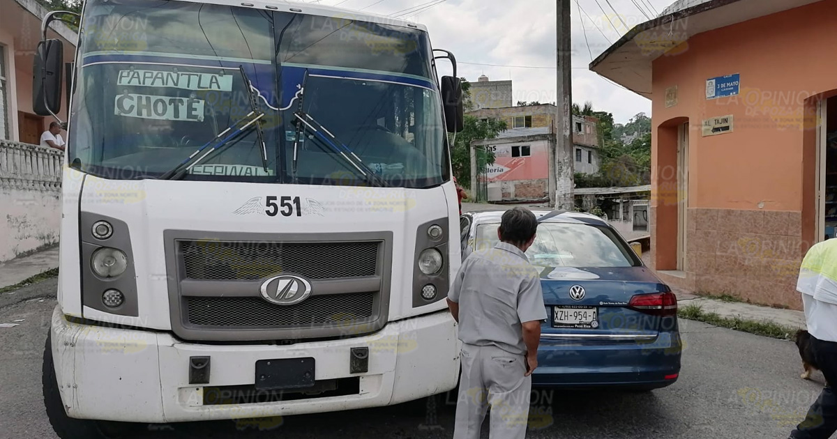 Intentó ganarle el paso al autobús