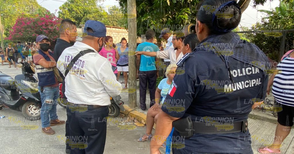 ¡Casi la mata una Jeep!