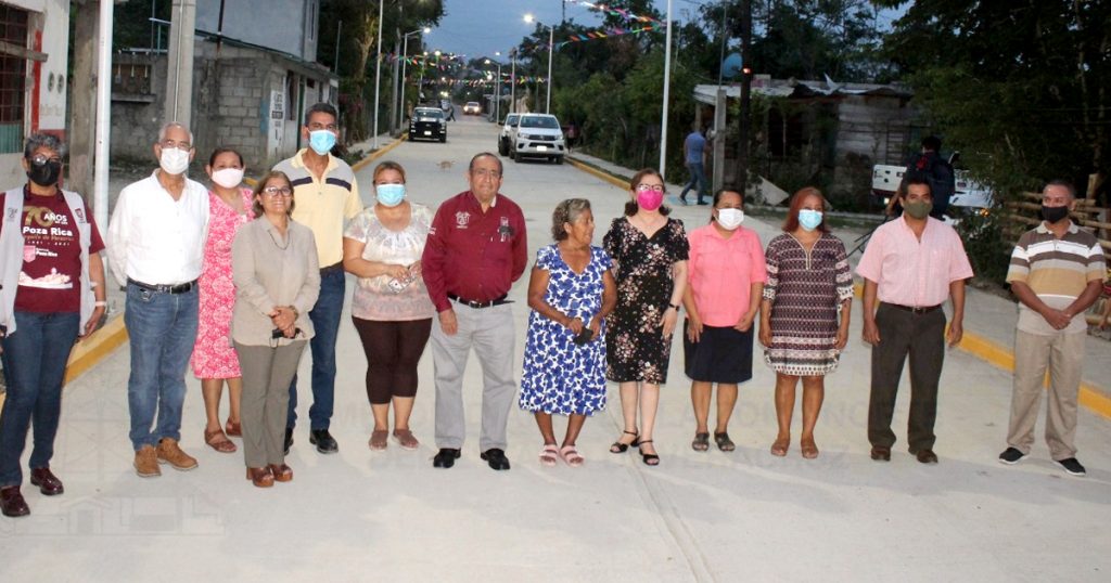 Entrega alcalde Velázquez Vallejo, obras por más de 9 millones de pesos