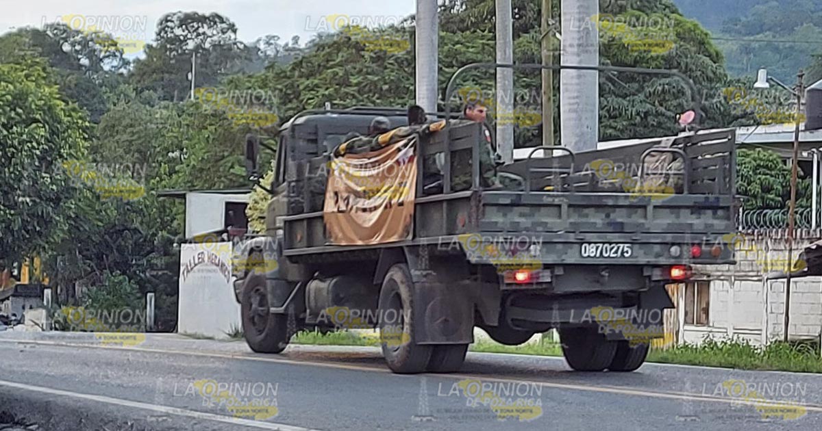 SEDENA entrega apoyos en la sierra norte de Puebla