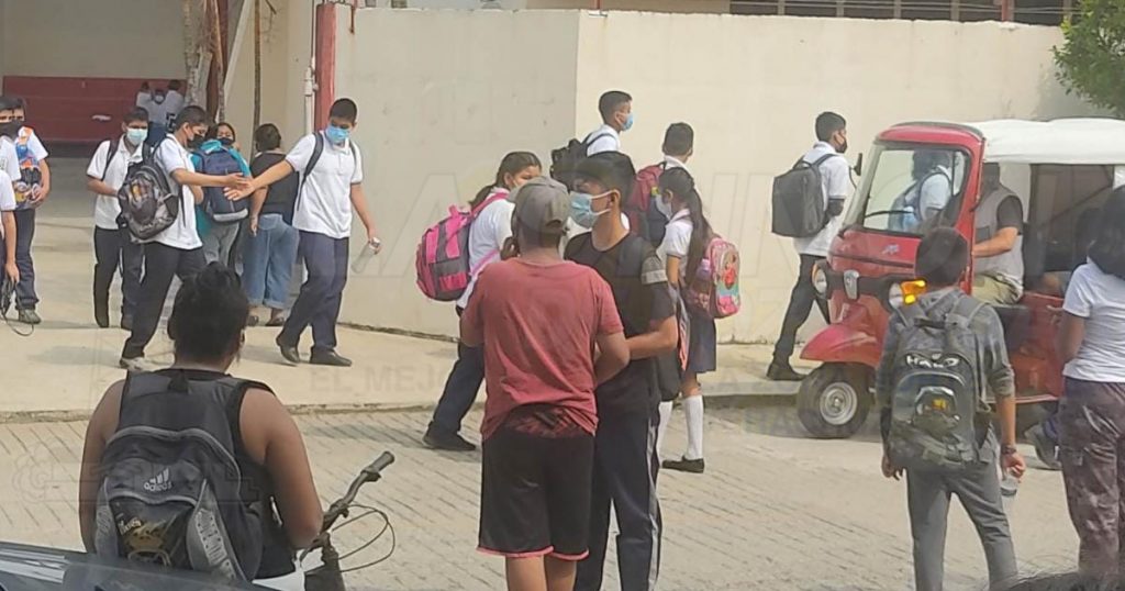 Otorgará gobierno Venustiano Carranza, zapatos escolares a estudiantes