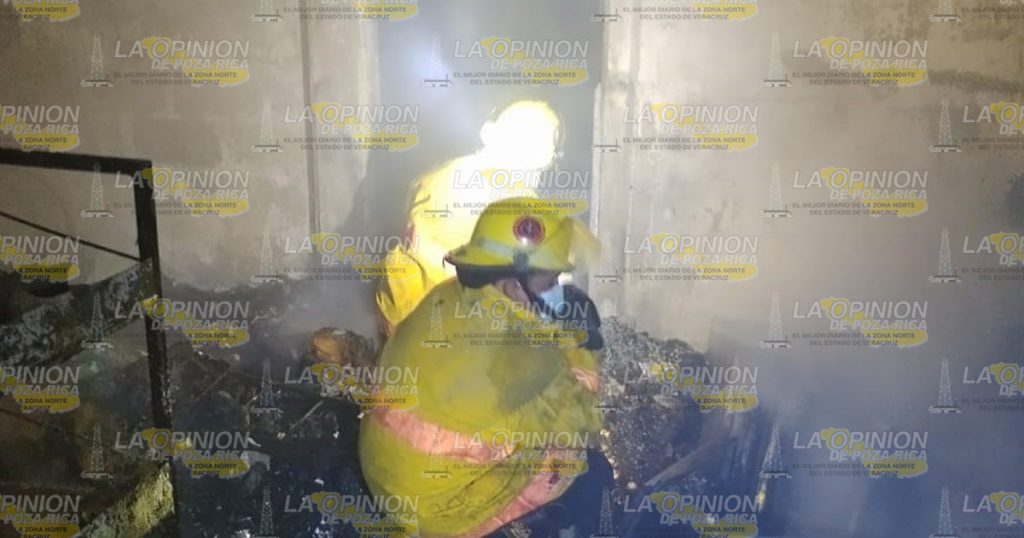 Se incendia vivienda en Álamo; un lesionado