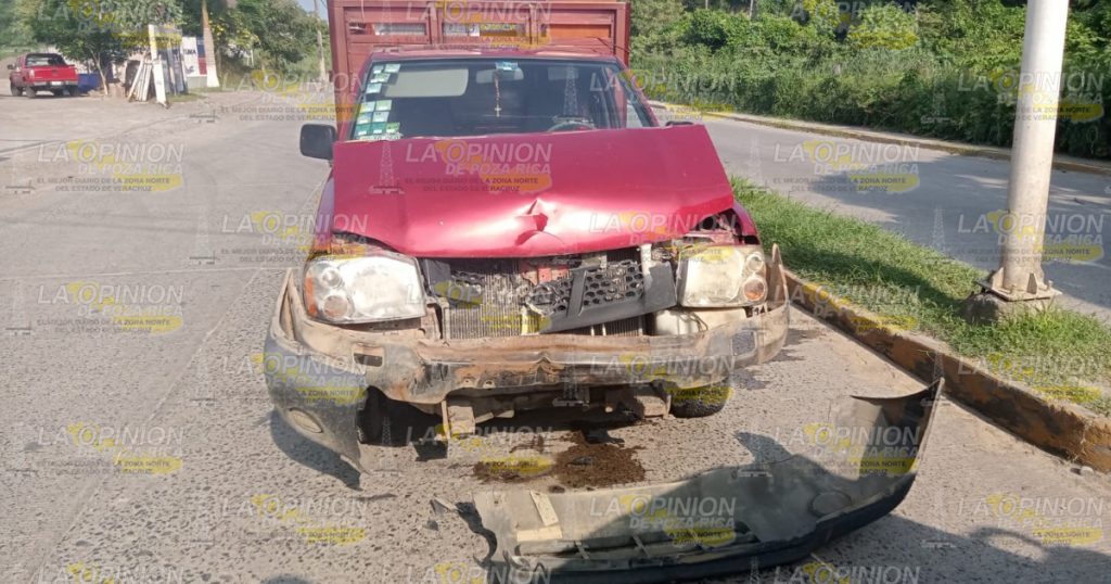 Chocan en el libramiento de Tuxpan