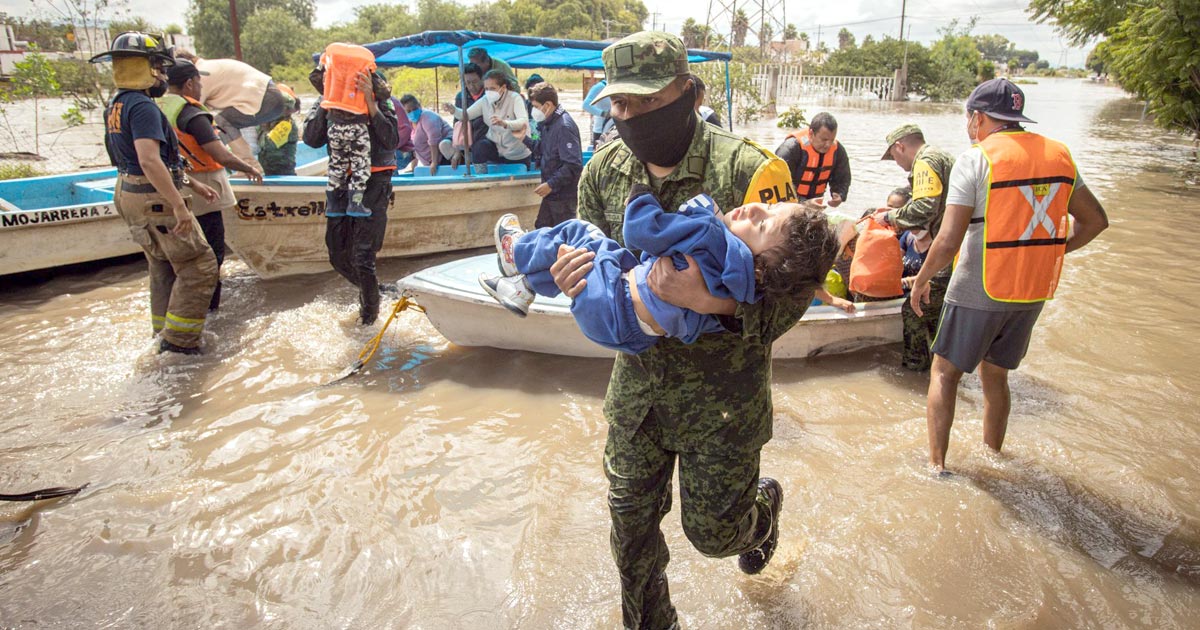 Tercera inundación, en menos de 15 días, causa severos daños en Querétaro