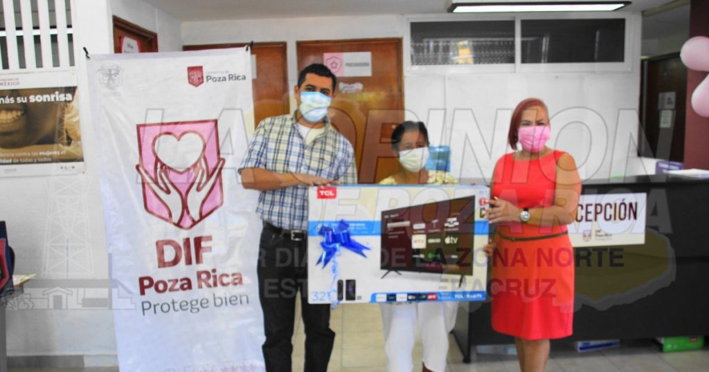 Entrega DIF Poza Rica más de 200 premios de la “Tómbola de la Suerte”