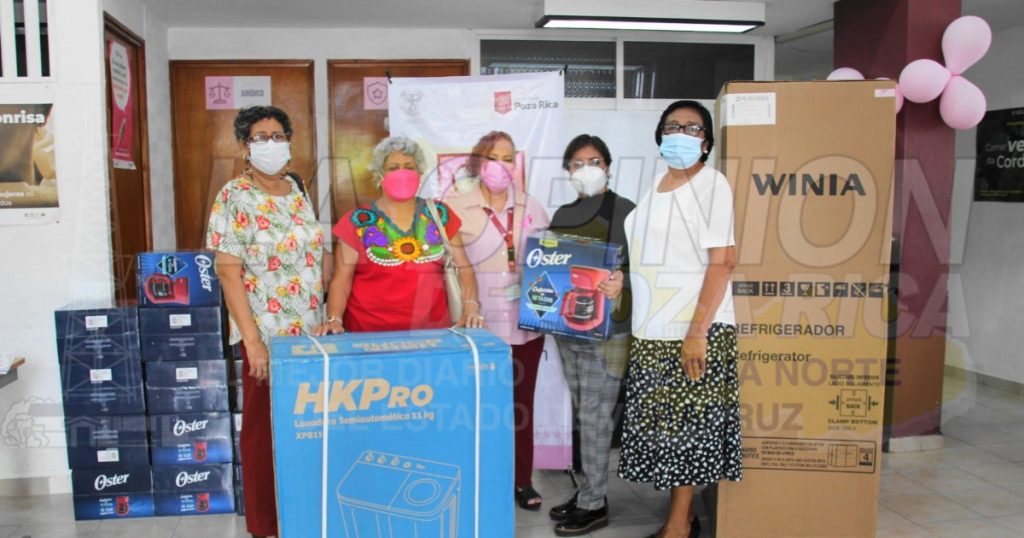 Entrega DIF Poza Rica más de 200 premios de la “Tómbola de la Suerte”