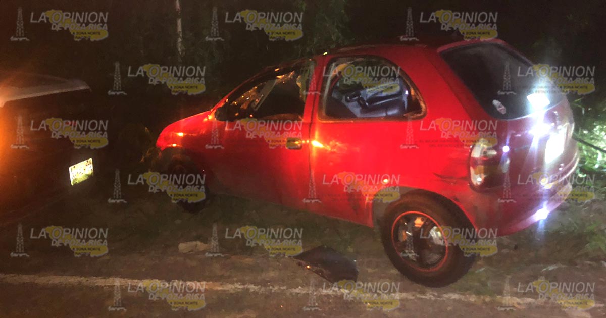 Vuelca Chevy en carretera PR-Papantla Vuelca Chevy en carretera PR - Papantla