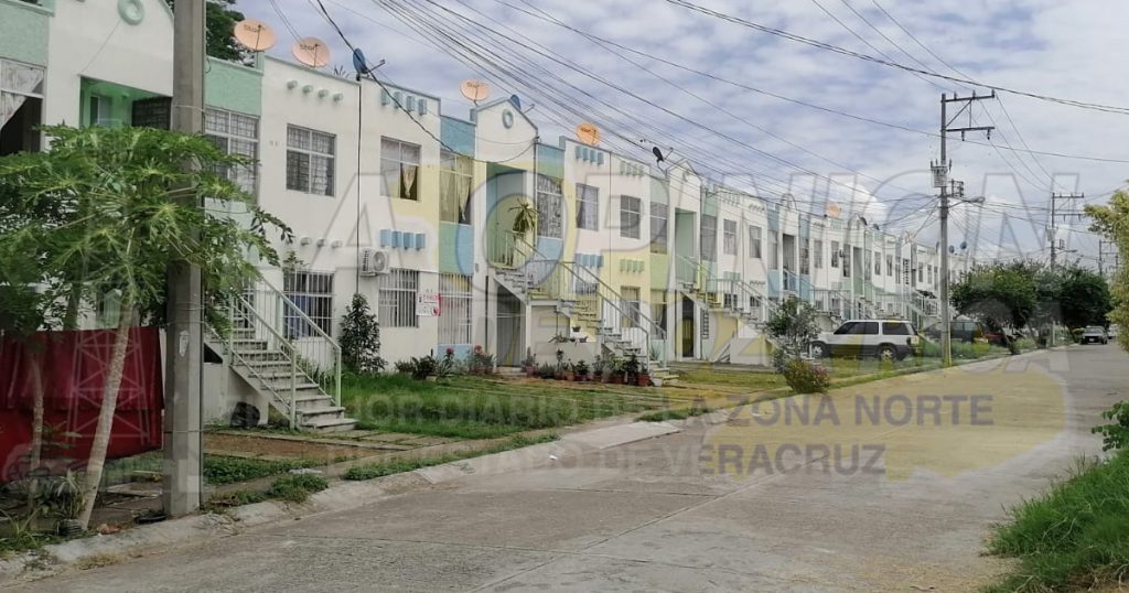 Intentan conectar al fraccionamiento Las Palmas, Coatzintla, el drenaje de la colonia Luis Donaldo Colosio