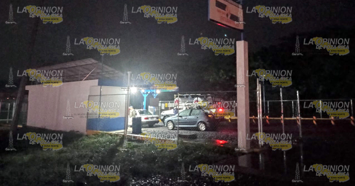 A punta de pistola roban en la gasera del Atlántico