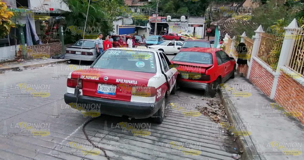 Alcoholizado taxista provoca accidente