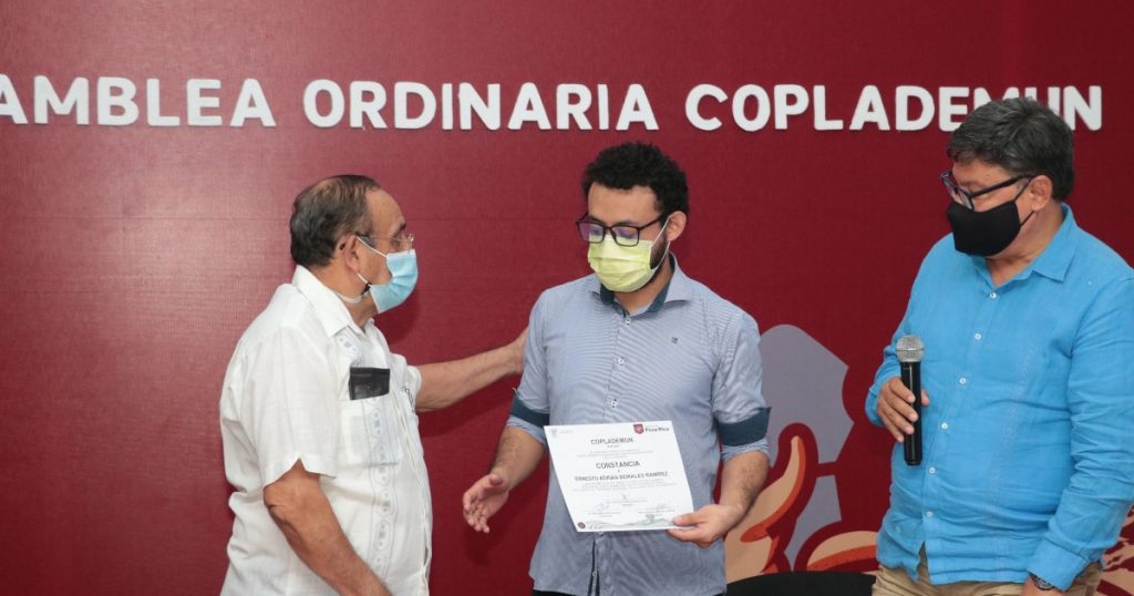 Poza Rica cuenta con bases sólidas para planear y ejecutar su desarrollo: FJVV