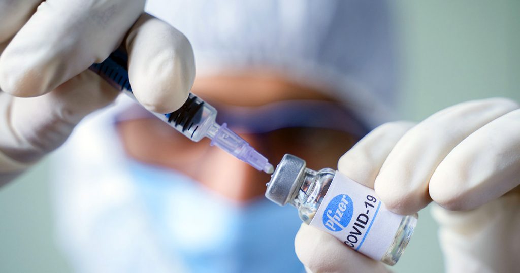 Gobierno de AMLO impugna vacunación anti-COVID a menores