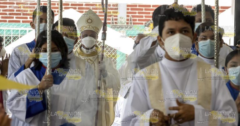 Celebra Diócesis de Tuxpan 24 años de servicio sacerdotal del obispo