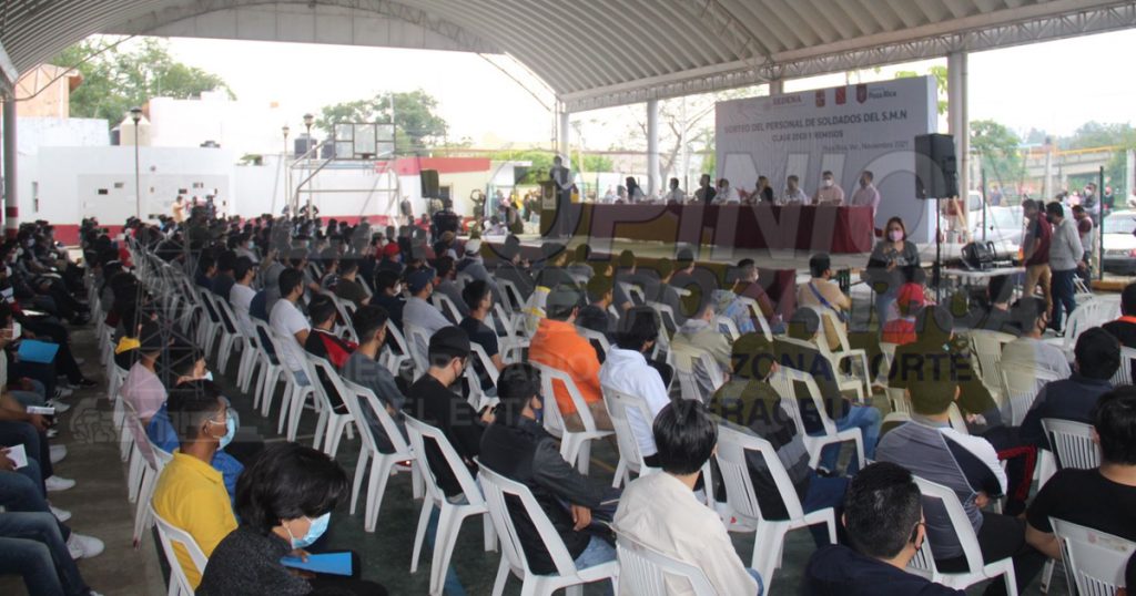 Celebran sorteo del Servicio Militar Nacional en Poza Rica