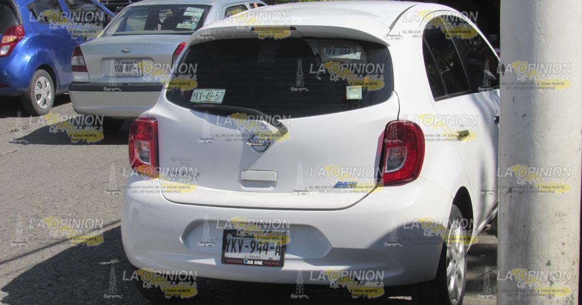 Chocan por alcance en avenida Las Palmas Chocan por alcance en avenida Las Palmas 5