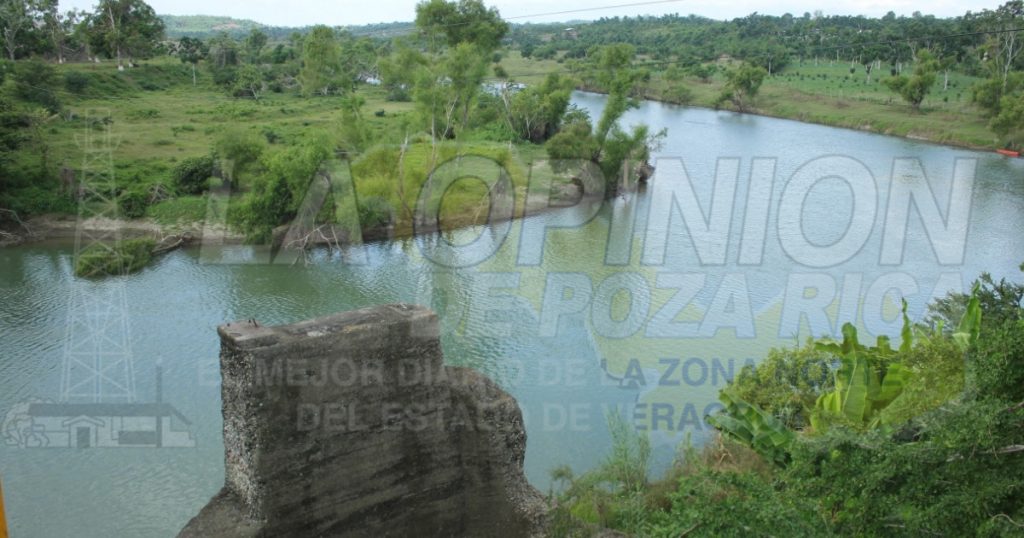 Consumen agua contaminada por culpa de la trituradora Santa Clara, en Cazones