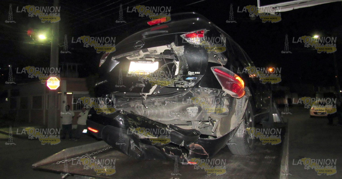 Despedazados tras aparatoso choque