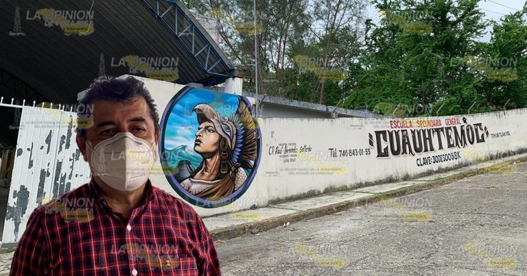 Estudiantes responden a clases presenciales en Tihuatlán