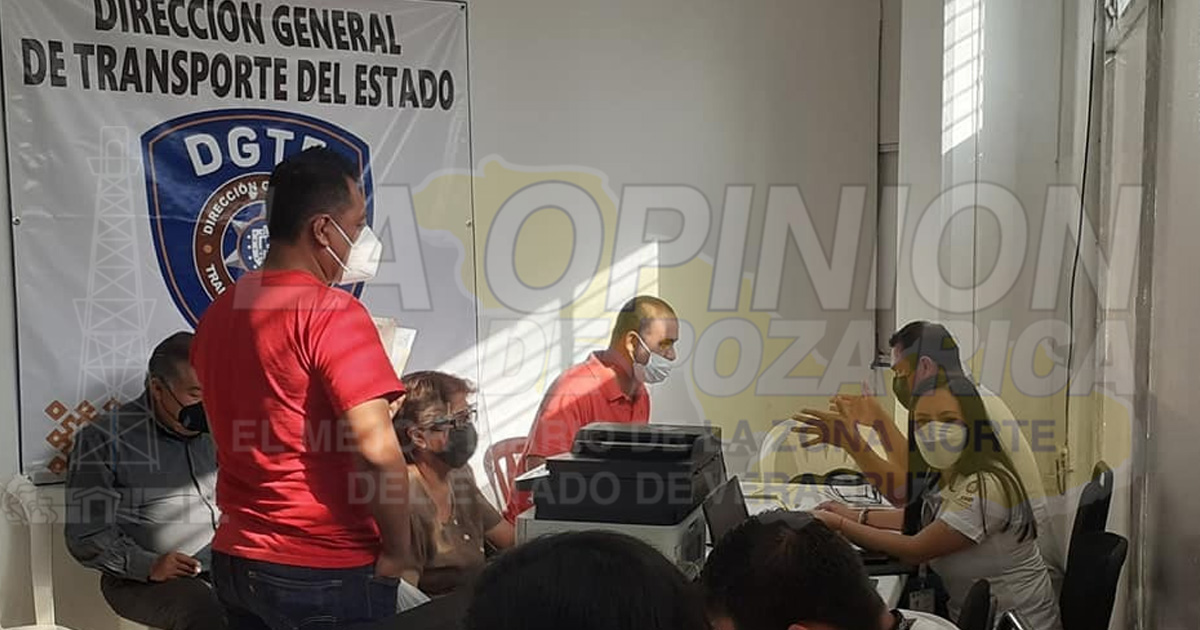 Frenan coyotaje en trámites de Transporte Público