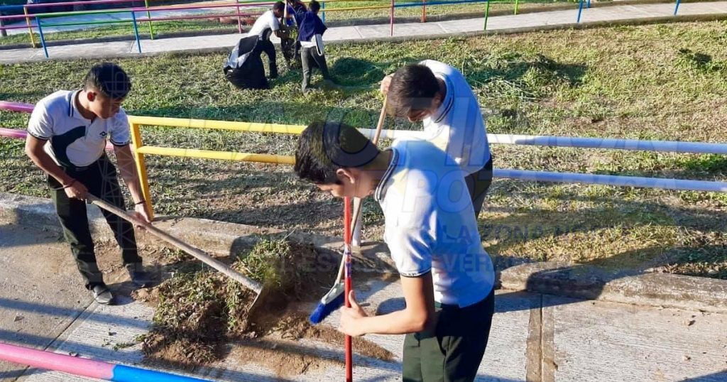 Realizan jóvenes semana de servicios a la comunidad