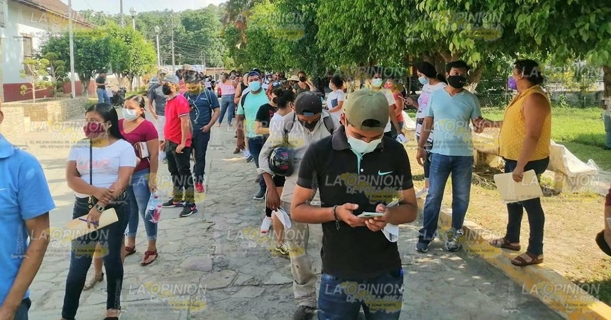 Llaman a jóvenes a registrarse en jornada de vacunación en Castillo de Teayo Llaman a jóvenes a registrarse en jornada de vacunación en Castillo de Teayo