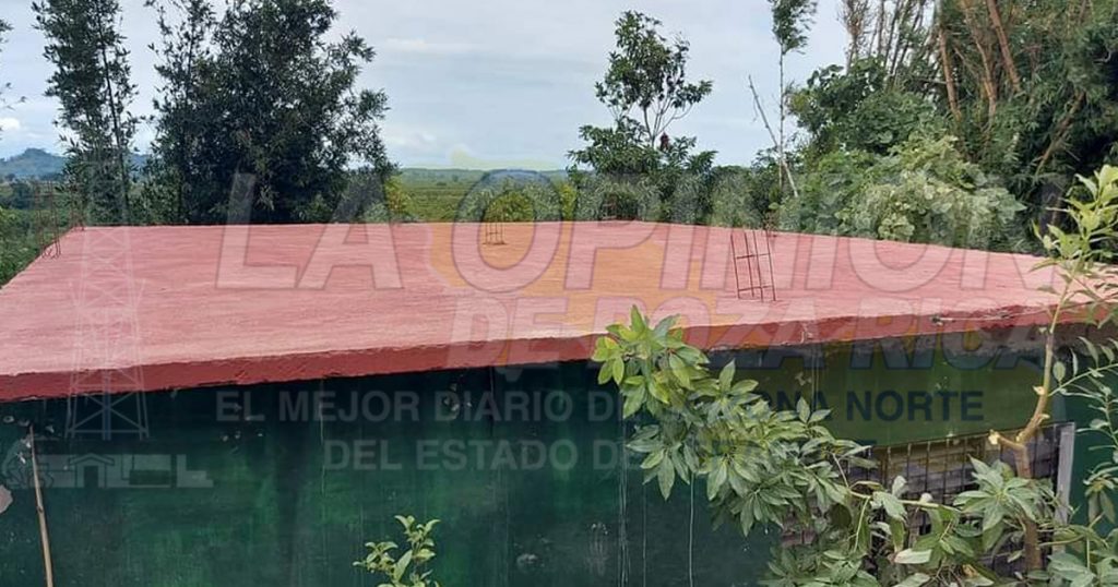 Familias de Cazones beneficiadas con losas de concreto armado