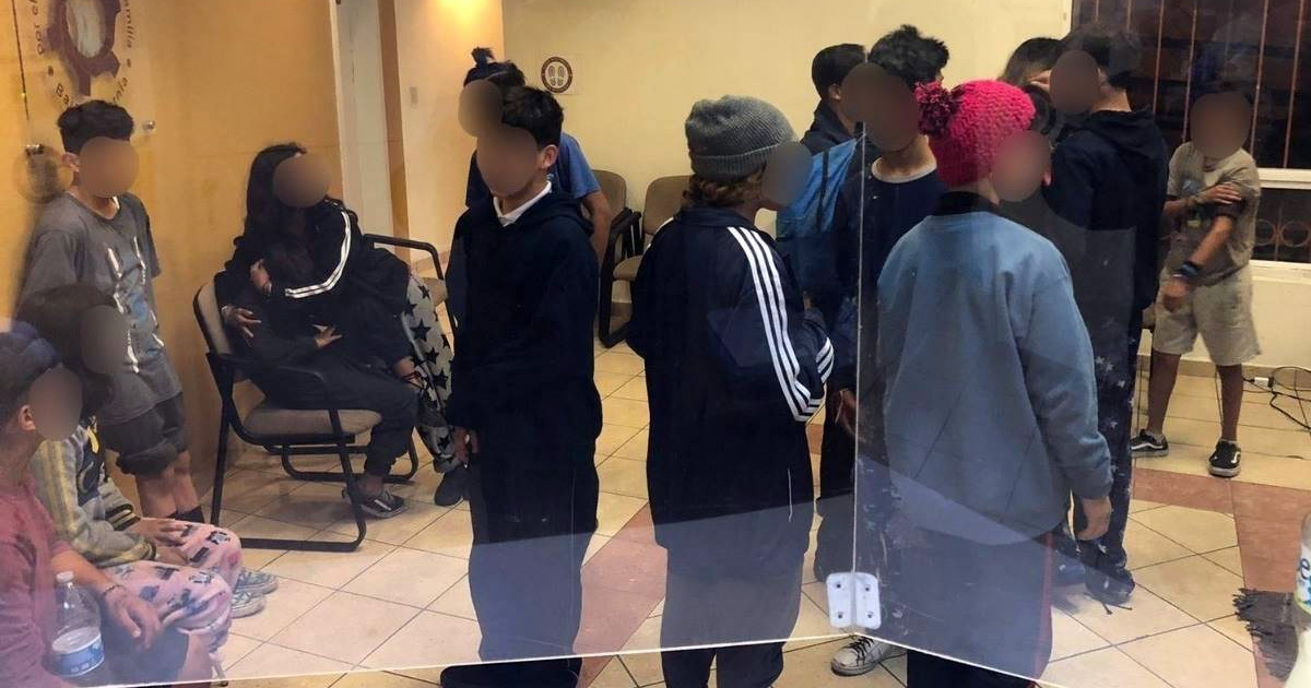 Menores se amotinan en albergue del DIF en Tijuana; exigen cobijas y comida