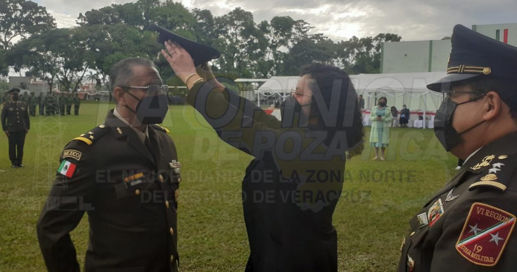 Otorgan ascensos a jefes y oficiales del Ejército Mexicano en Tuxpan
