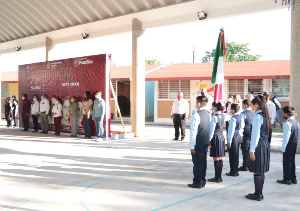 Pondera alcalde programa cívico en escuelas