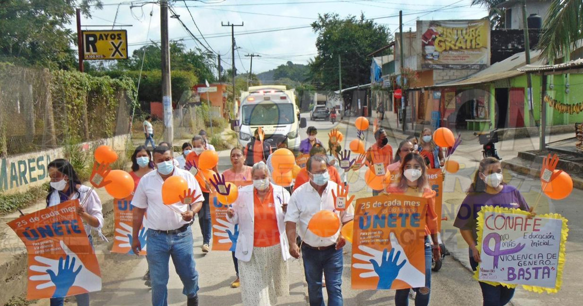 Promueve el IMM la no violencia contra mujeres en Castillo de Teayo