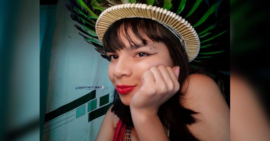 Quién es Txai Suruí, la joven del Amazonia que encandiló la COP26